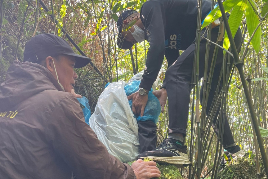 Người phụ nữ được cứu sống sau 7 ngày rơi xuống vực ở Yên Tử