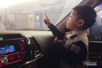 Người Việt ít quan tâm đến sự an toàn của trẻ khi đi ô tô