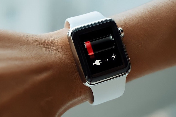 Nguyên nhân Apple Watch sụt pin nhanh và cách khắc phục