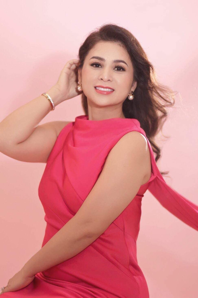 Chị mẹ quyền lực của hội thiếu gia, tiểu thư đình đám: Ai cũng có đế chế riêng, nhan sắc lẫn thần thái đều hơn người - Ảnh 7.