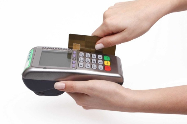 Bị ăn cắp tiền trong tài khoản, lưu ý giao dịch bằng thẻ tín dụng tránh nguy cơ