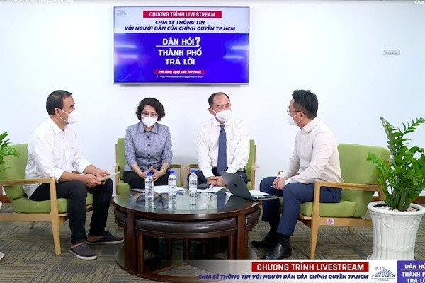 Dân hỏi thành phố trả lời: Các vấn đề y tế và hỗ trợ an sinh trong điều kiện bình thường mới
