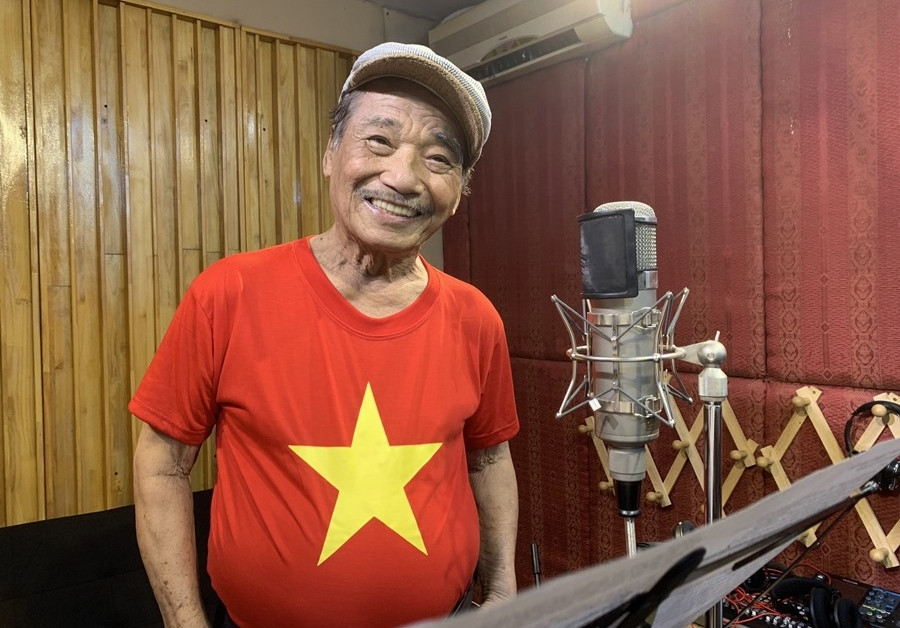 People’s Artist Tran Hieu U90 and 50 artists sing in the cheering MV for SEA Games 31