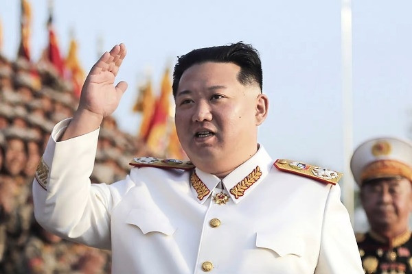 Ông Kim Jong Un ra cảnh báo bất ngờ về vũ khí hạt nhân