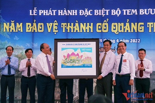 Phát hành đặc biệt bộ tem '50 năm bảo vệ Thành cổ Quảng Trị'