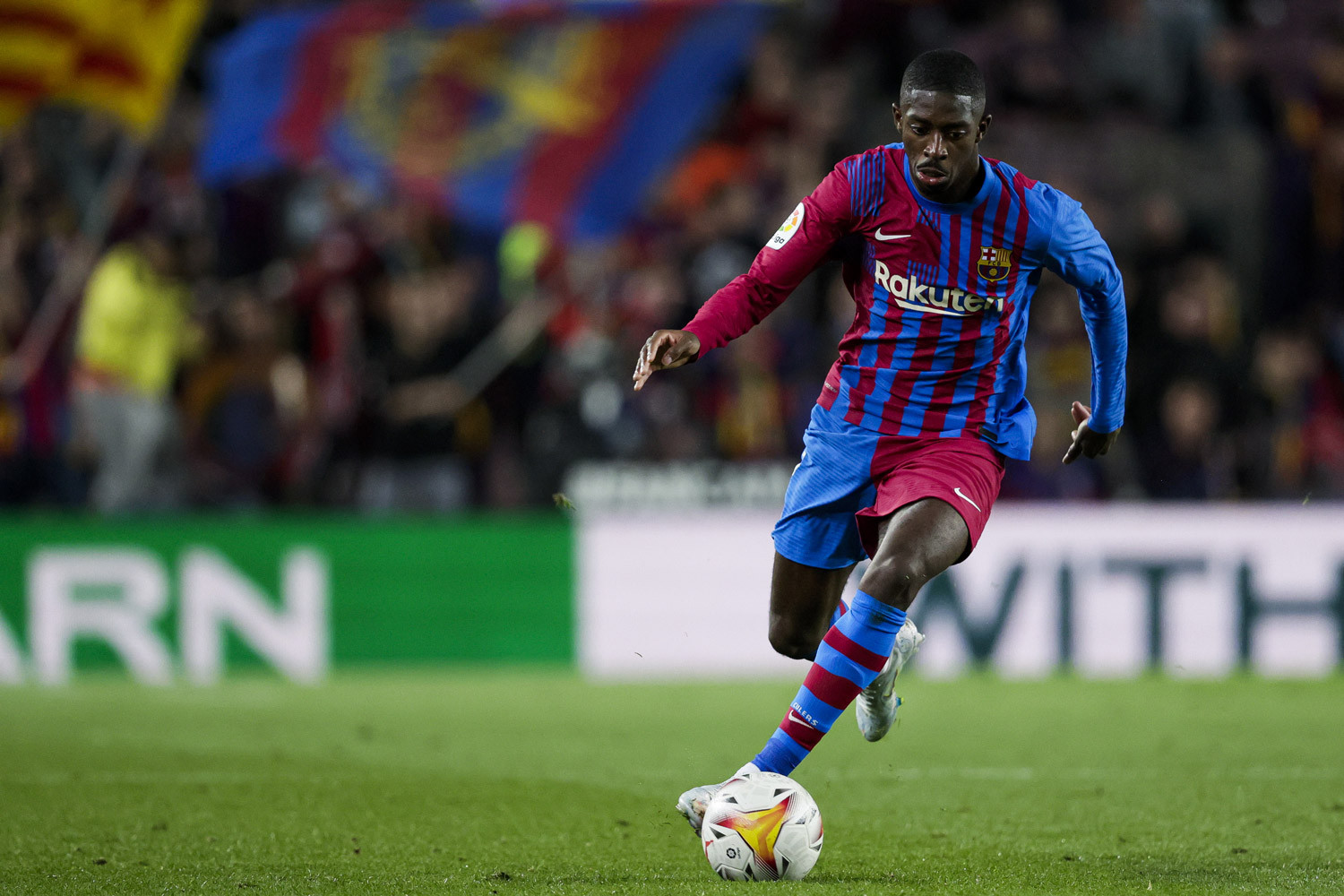 PSG trả lương khủng ký Ousmane Dembele