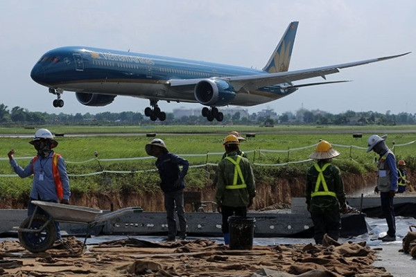 Sân bay Tân Sơn Nhất đón tin vui, vận hành 2 đường băng trước cao điểm lễ 30/4