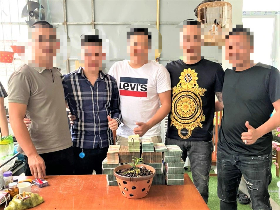 Sau cơn sốt lan đột biến, người mất tiền tỷ, kẻ... mất hút - 2