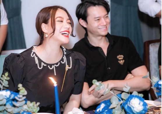 Sau Ngô Thanh Vân, Trương Ngọc Ánh sắp 'về chung một nhà' với tình trẻ?