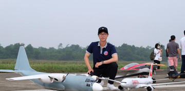 Student crafts hundreds of remote-controlled airplanes that fly up to 180km per hour