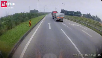 Tài xế ô tô 'liều mạng' chạy ngược chiều trên cao tốc Hà Nội - Thái Nguyên