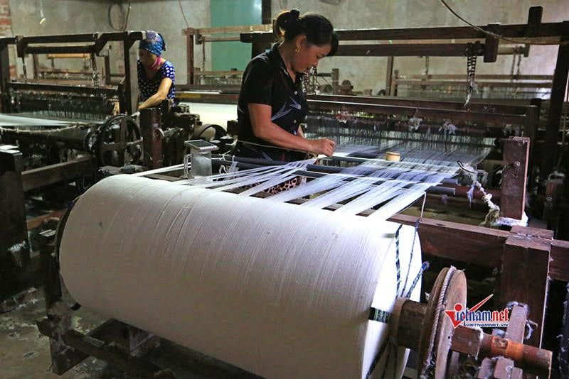 Tăng cường ứng dụng khoa học, công nghệ, mở rộng kênh phân phối hàng Việt