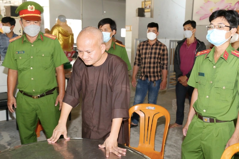 'Thầy' Phúc từng là tu sĩ trước khi bị bắt tạm giam