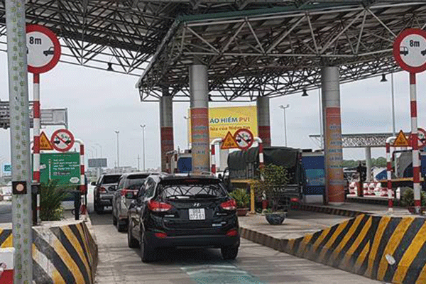 Bộ GTVT chọn một số đường cao tốc chỉ thực hiện thu phí không dừng