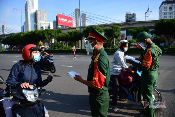 Thích ứng linh hoạt, kiểm soát hiệu quả dịch bệnh để đảm bảo mục tiêu kép