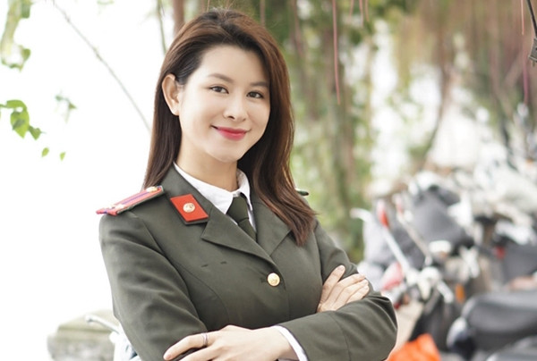 Police soldier Huyen Trang as the massage owner Mong Mo in real life?