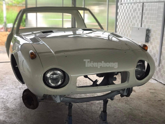 Thợ Việt ‘biến hình’ phế liệu thành xe thể thao độc đáo ảnh 6