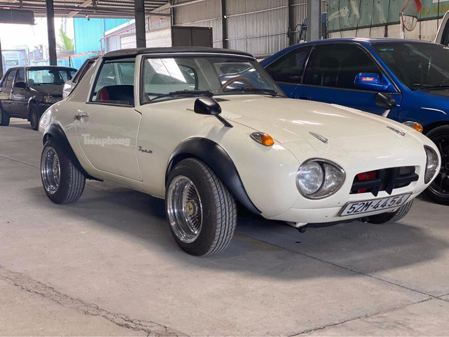 Thợ Việt ‘biến hình’ phế liệu thành xe thể thao độc đáo ảnh 13