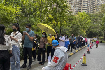 Thượng Hải nới phong tỏa, thành phố Mỹ bắt buộc đeo khẩu trang phòng Covid-19