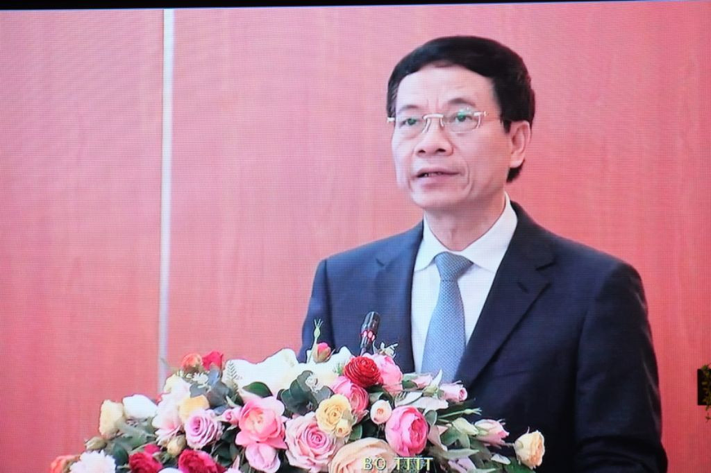 Toàn văn phát biểu của Bộ trưởng Nguyễn Mạnh Hùng tại Lễ Khai trương nền tảng hỗ trợ tư vấn khám, chữa bệnh từ xa và Ứng dụng Bluezone bảo vệ cộng đồng, phòng, chống Covid-19