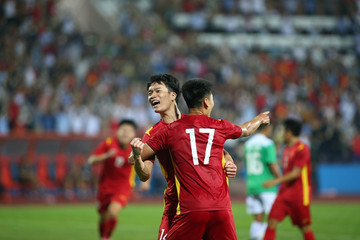 U23 Việt Nam: Trí khôn và sức trẻ, chỉ còn chờ thầy Park...