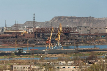 Ukraine muốn mở vòng đàm phán 'đặc biệt' với Nga cạnh tường nhà máy Azovstal