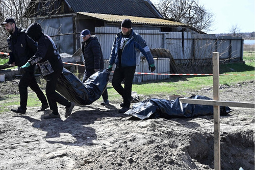 Ukraine nói phát hiện 900 thi thể quanh Kiev, thuyền trưởng soái hạm Nga tử nạn
