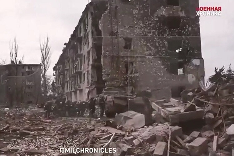 Video chiến sự khốc liệt trong khuôn viên ‘pháo đài’ Azovstal ở Mariupol