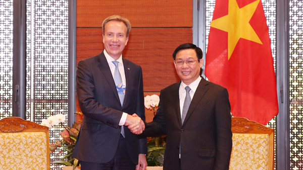 Đề nghị WEF hỗ trợ xây dựng Trung tâm Đổi mới sáng tạo quốc gia