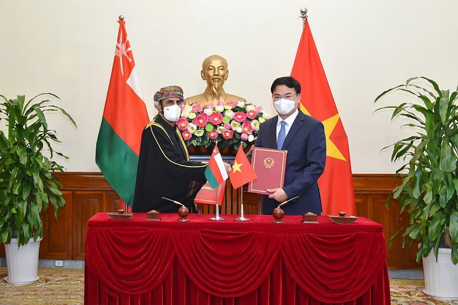Việt Nam - Oman miễn thị thực hộ chiếu ngoại giao, đặc biệt và công vụ