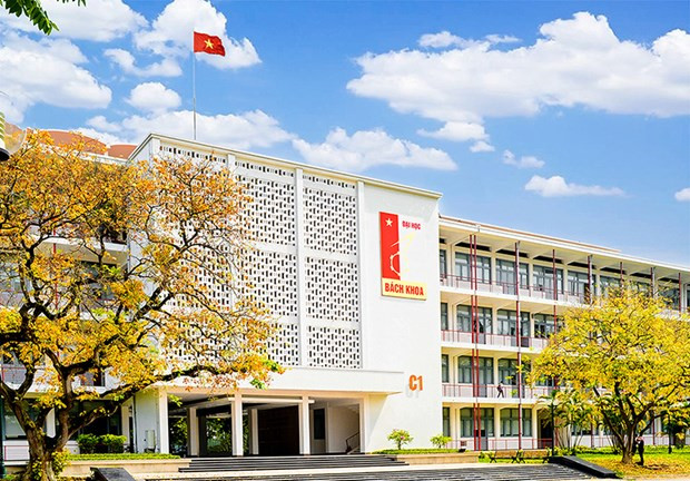 Seven universities in Vietnam meet int'l accreditation standards hinh anh 1