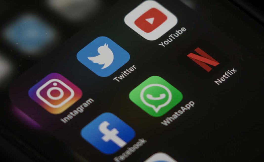 Xử mạnh tay hành vi 'né' thuế của các nền tảng xuyên biên giới