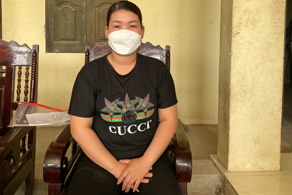 Vụ trẻ bị bố đánh thâm tím ở Phú Thọ: Mẹ muốn đòi lại quyền nuôi con