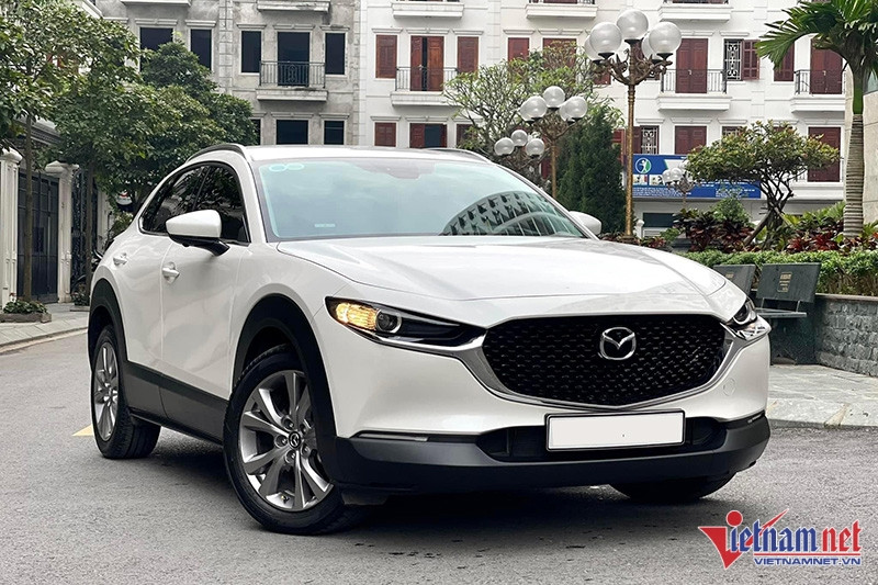 Xe Mazda CX-30 'siêu lướt' bán lỗ 150 triệu vì chủ cần tiền gấp