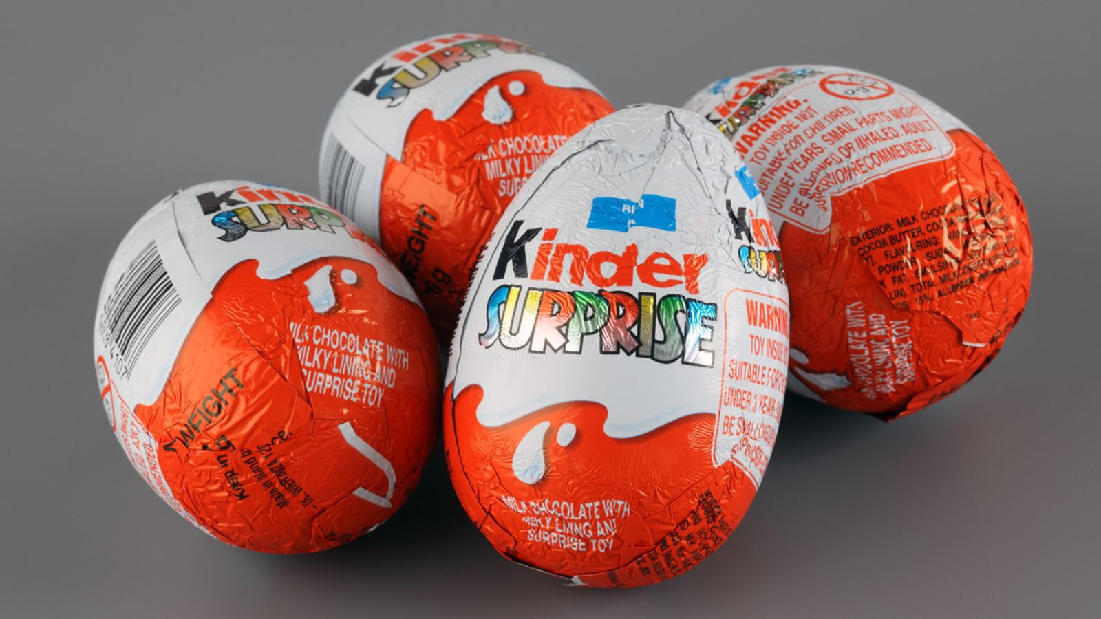 Yêu cầu rà soát, lấy mẫu kiểm nghiệm kẹo trứng Kinder Surprise - 1