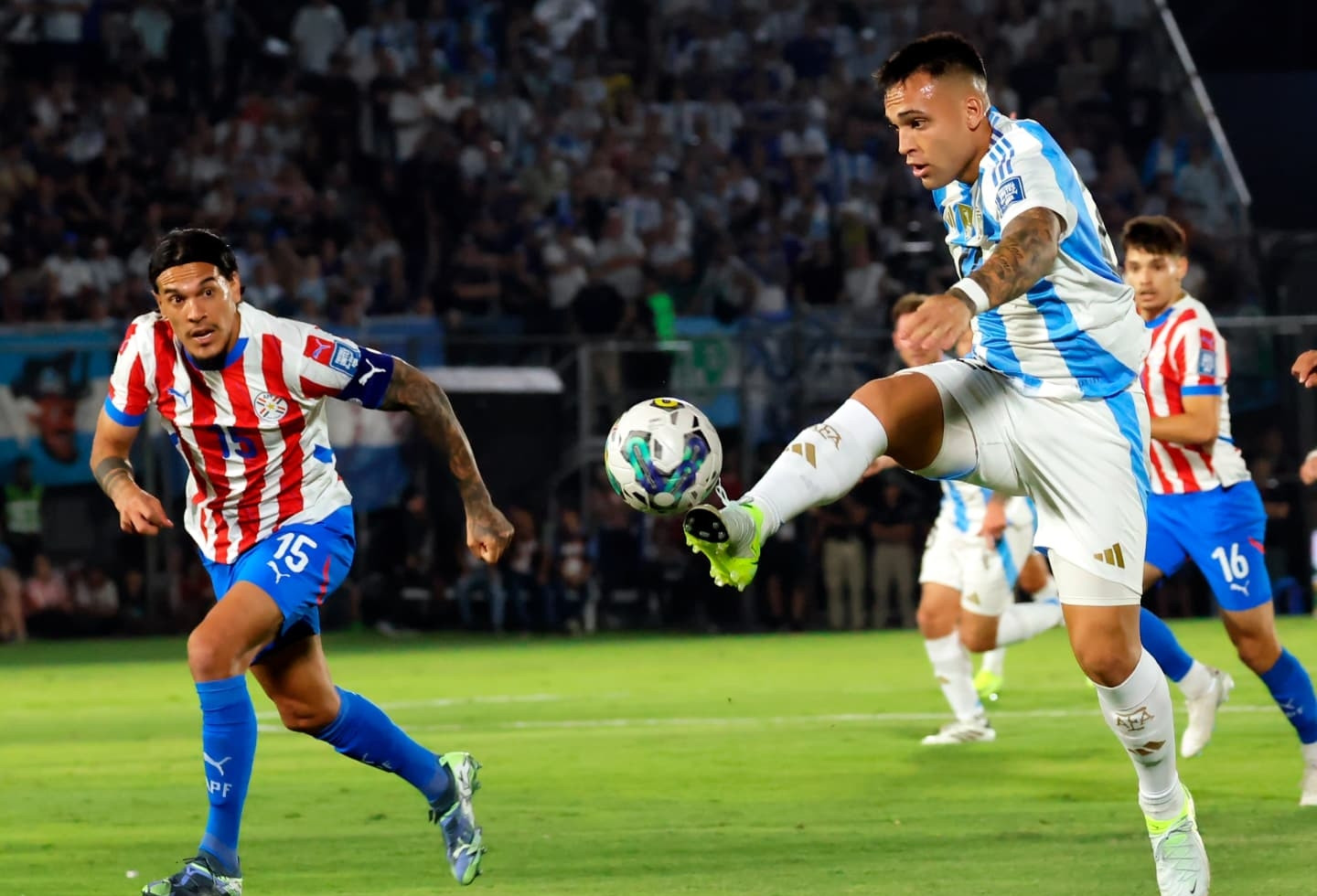  Trực tiếp bóng đá Paraguay 2-1 Argentina: Chủ nhà vượt lên