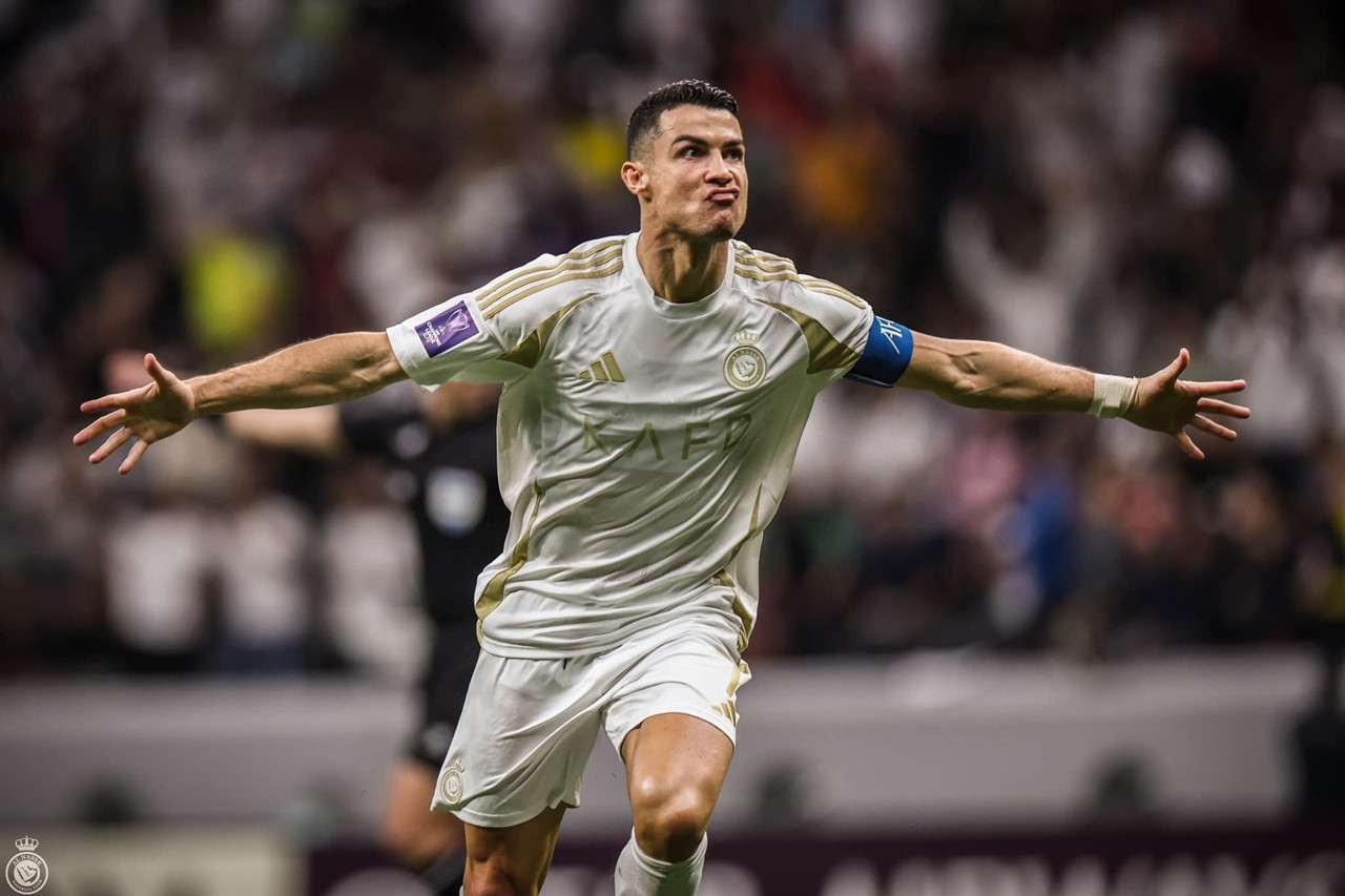  Ronaldo lập cú đúp, Al Nassr thắng trận thứ 4 ở Cup C1 châu Á