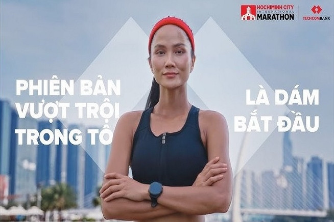  H’hen Nie ‘đạp gió’ cự li 21km Marathon Quốc tế TPHCM Techcombank mùa 7