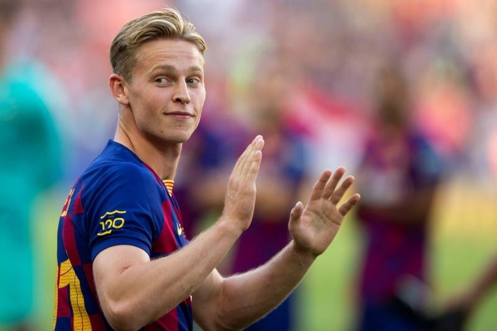  Barca bán rẻ De Jong với giá 20 triệu euro