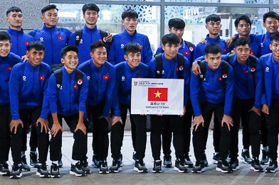  U19 Việt Nam tới Trung Quốc, sẵn sàng cho giải Tứ hùng