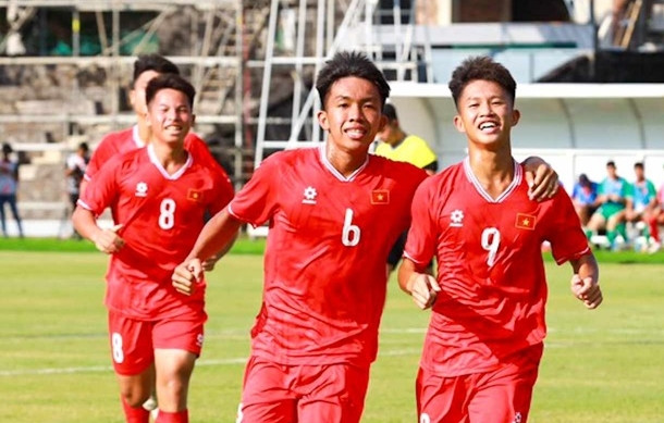  U16 Việt Nam thắng 15-0 trận ra quân giải Đông Nam Á
