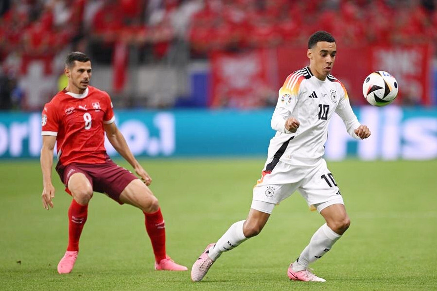  Trực tiếp bóng đá Đức 0-1 Thụy Sĩ: Bất ngờ lớn (H1)