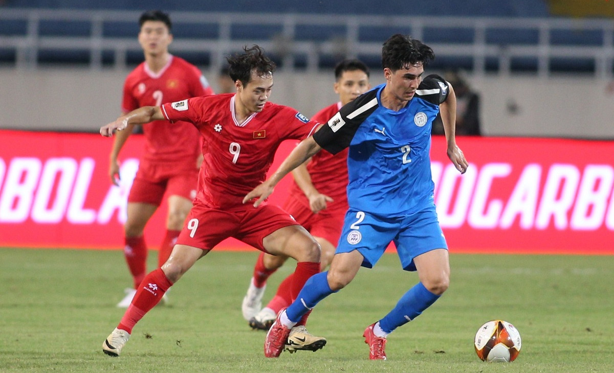  Trực tiếp bóng đá Việt Nam 2-1 Philippines: Tiến Linh lập cú đúp