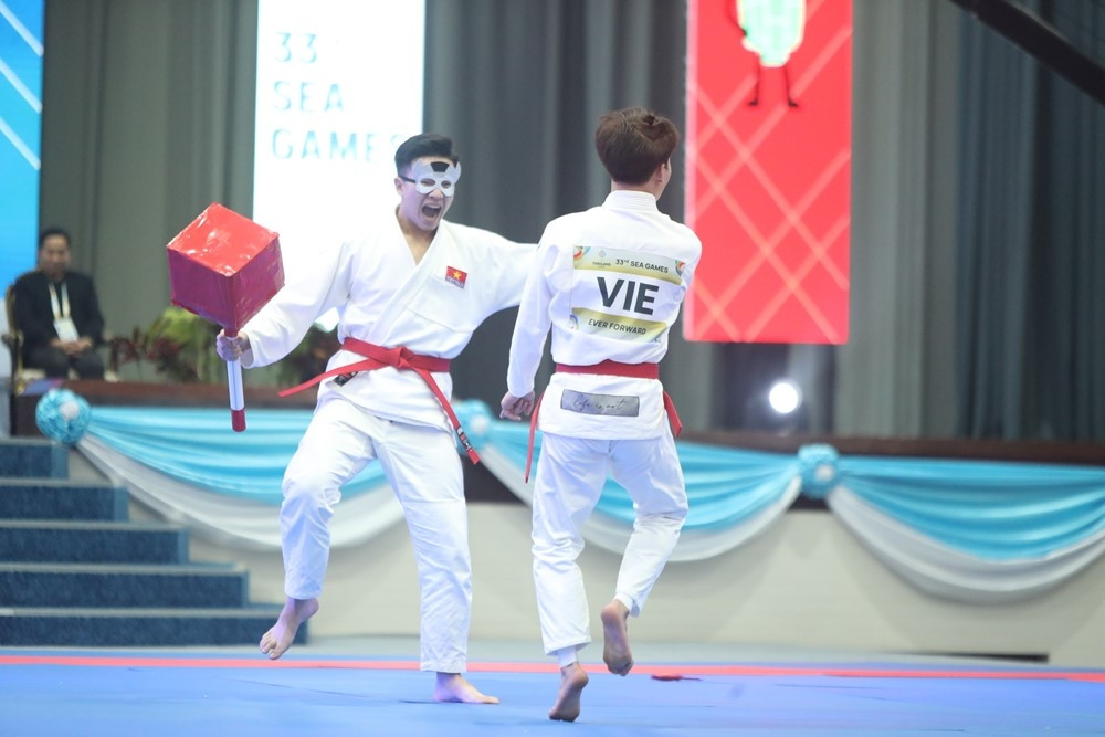 Trực tiếp SEA Games ngày 10/12: Việt Nam lập hat-trick HCĐ