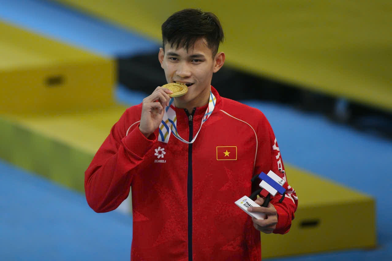 Trực tiếp SEA Games ngày 15/12: Săn vàng đuổi Indonesia