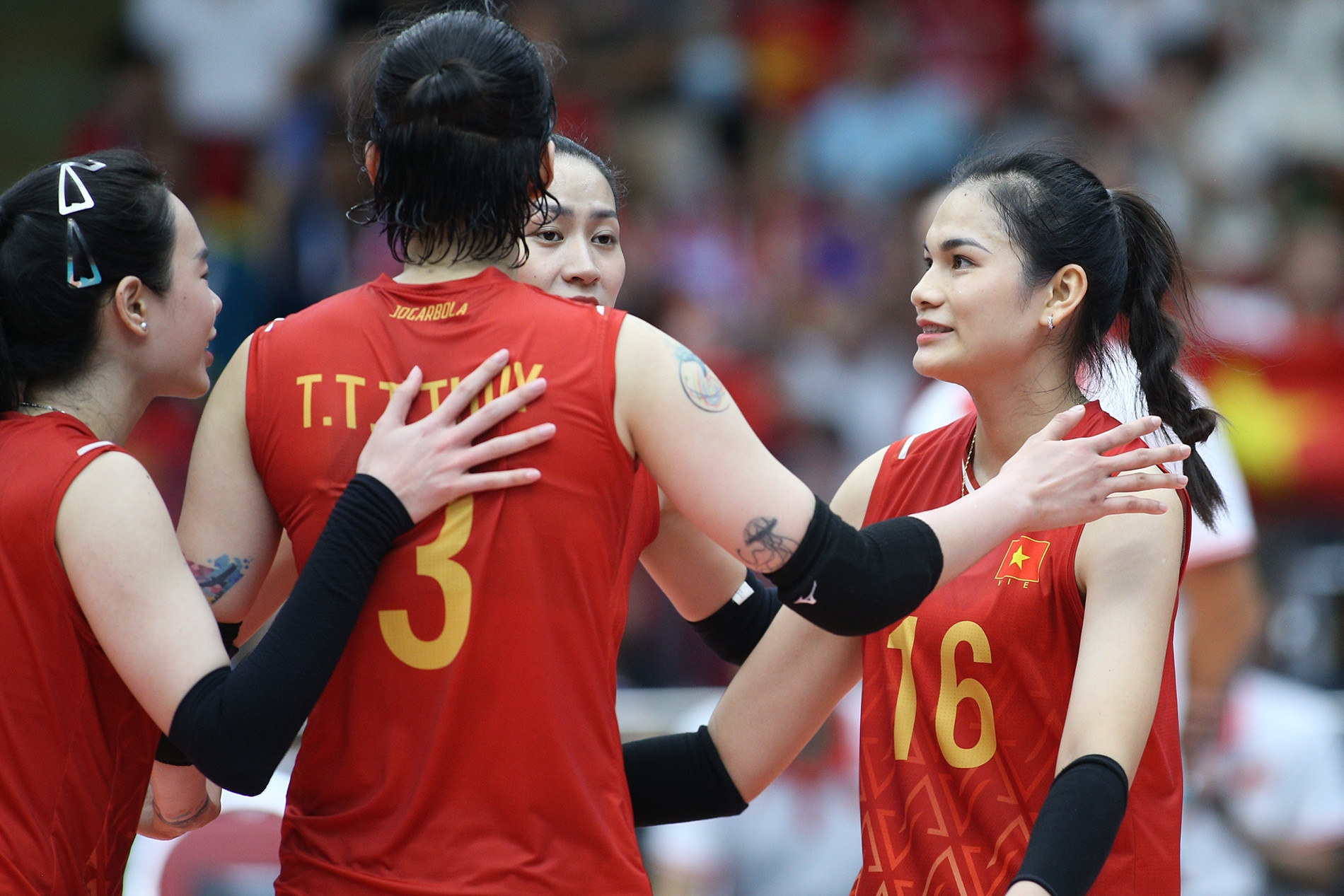 Tuyển bóng chuyền nữ Việt Nam hụt HCV SEA Games vì đâu?