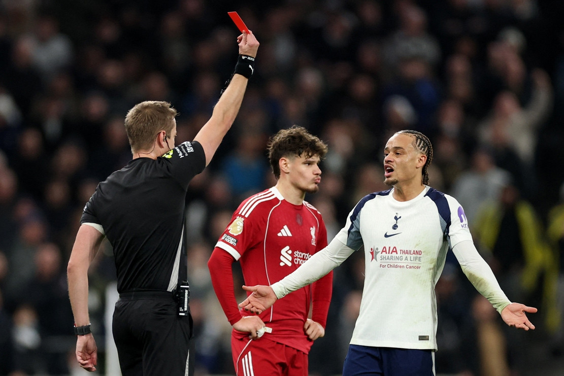 Trực tiếp Tottenham 0-0 Liverpool: Xavi Simons bị đuổi khỏi sân (H1)