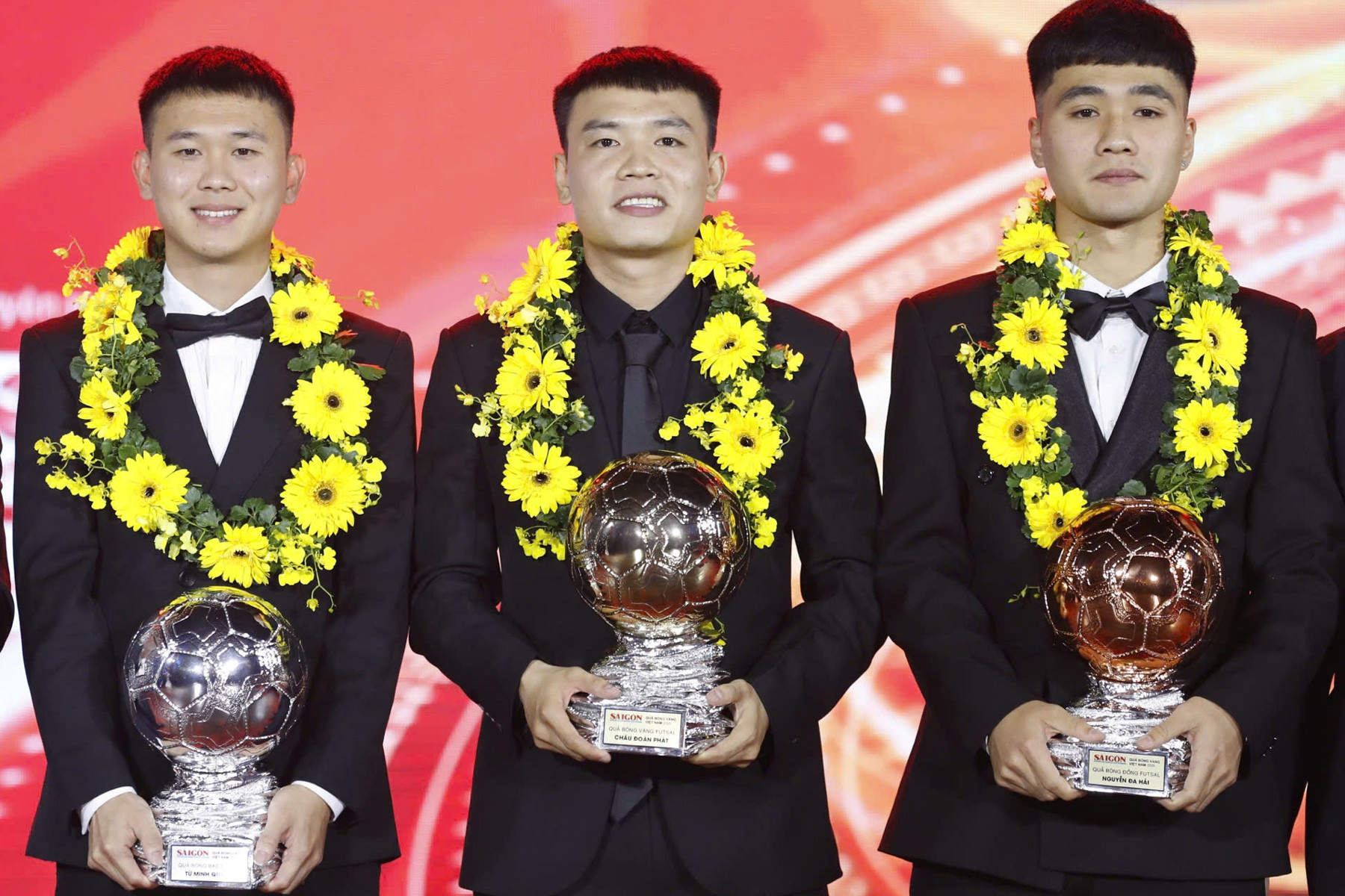 Trực tiếp Quả bóng vàng Việt Nam: Đình Bắc giành giải trẻ