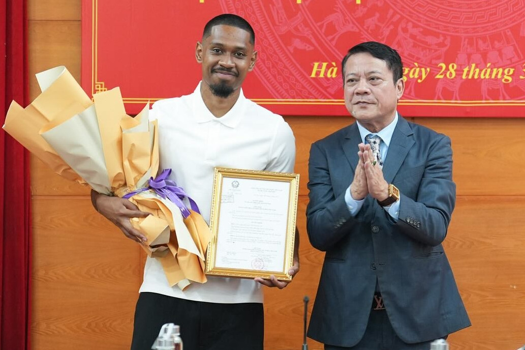 Quang Vinh nhận quốc tịch, sẵn sàng lên tuyển Việt Nam