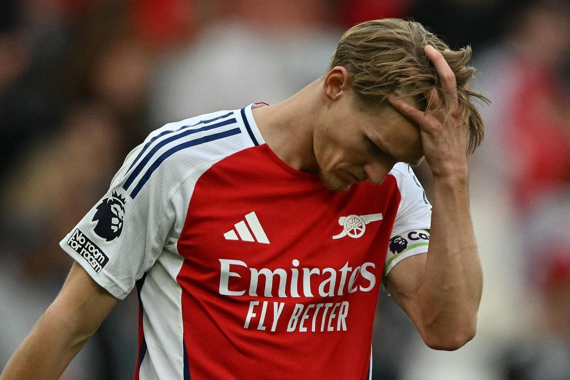 Arsenal thua trận lịch sử trước đại chiến PSG, Arteta nổi giận